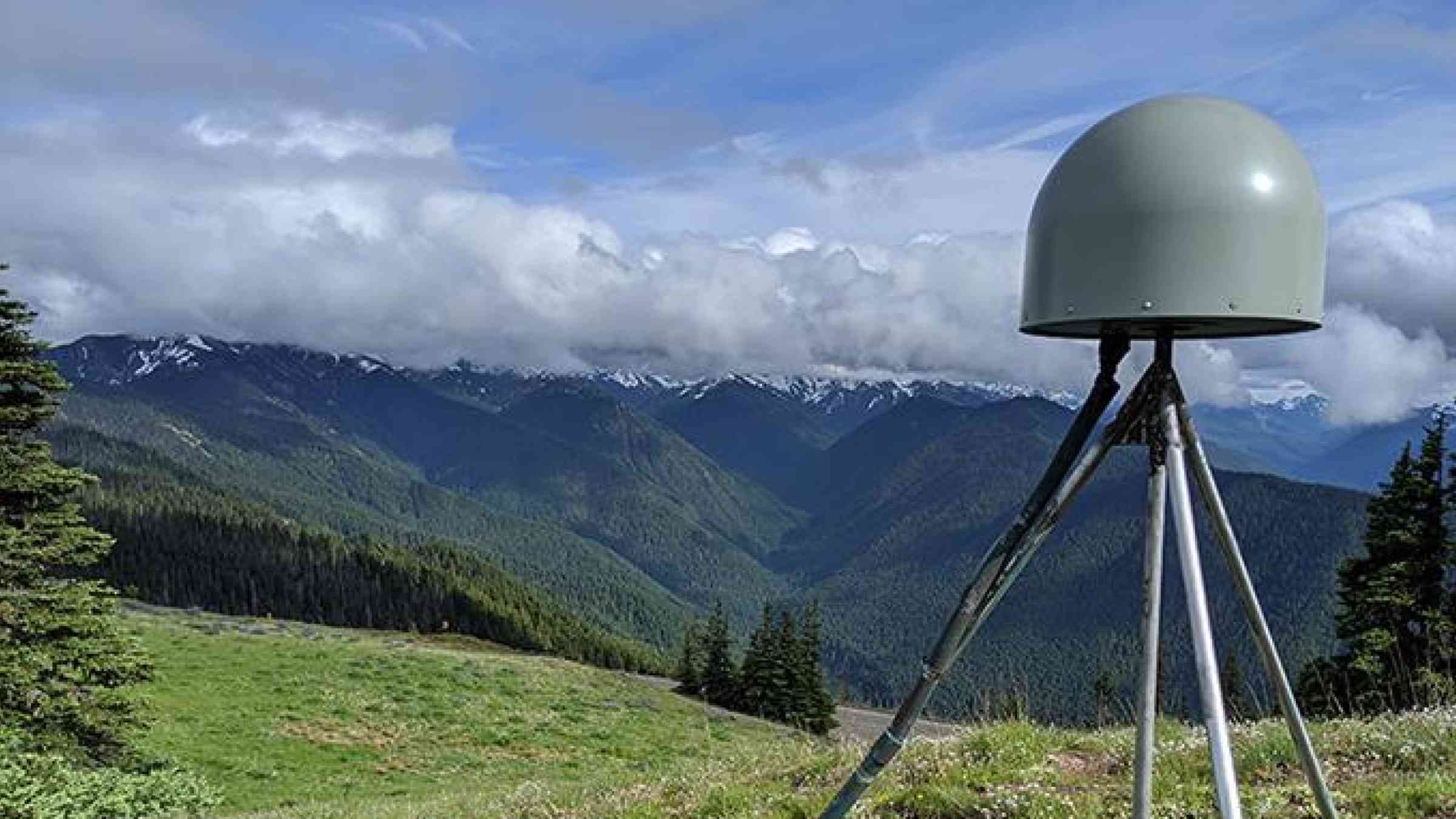 پایش حرکات تکتونیکی با GNSS